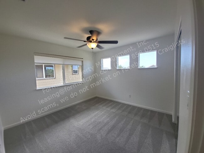 Building Photo - Pet-Friendly Elegant 4-Bedroom Home with L...