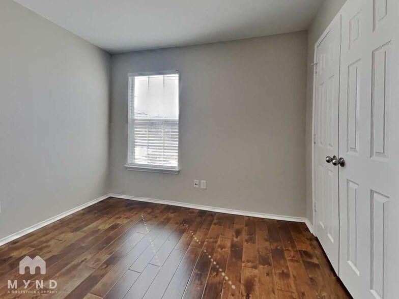 Building Photo - 11331 Fine Design