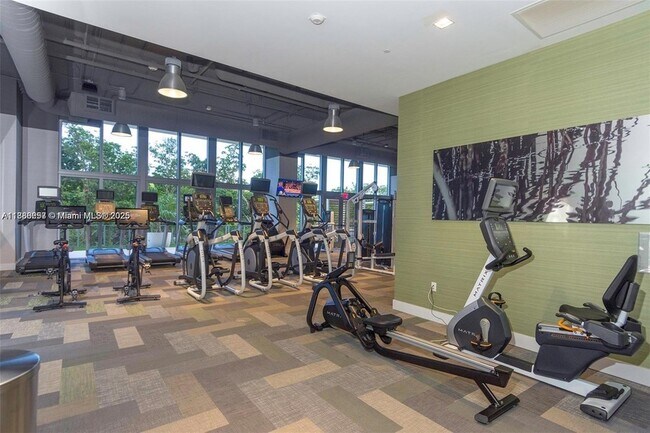 Building Photo - 16385 Biscayne Blvd