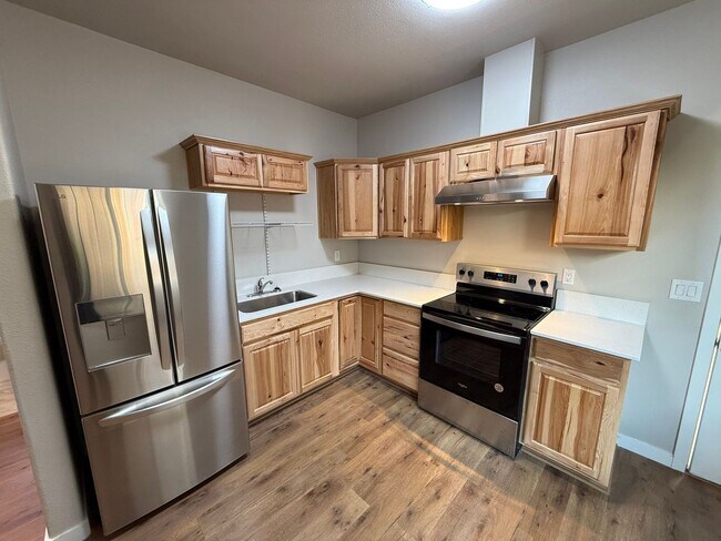 Building Photo - 1330-1334 SW 8th Ave Triplex/crema102-626