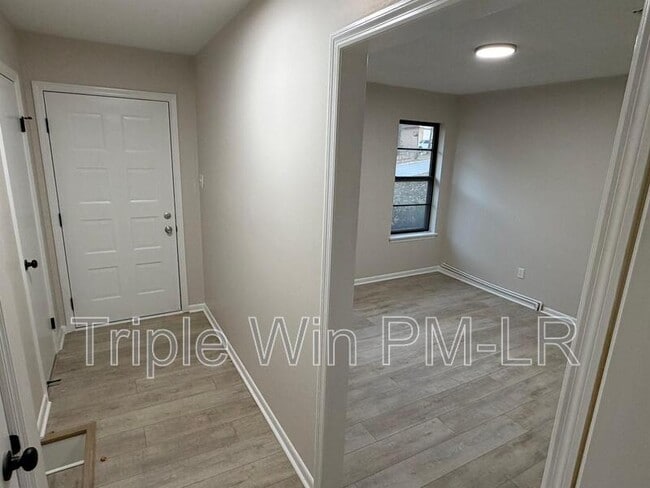 Building Photo - 14008 Bayberry Pl