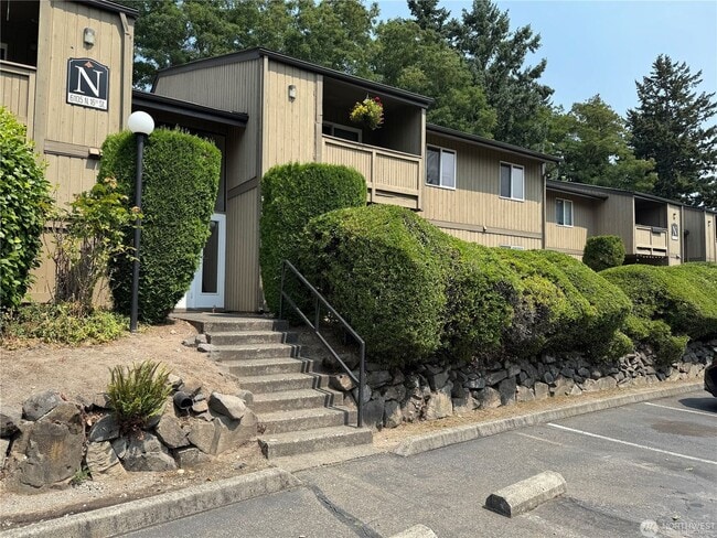 Building Photo - 6105 N 16th St