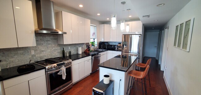 Building Photo - 3906 24th St