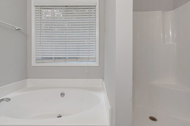 Building Photo - Gorgeous 3br 2bath ranch home in Covington...