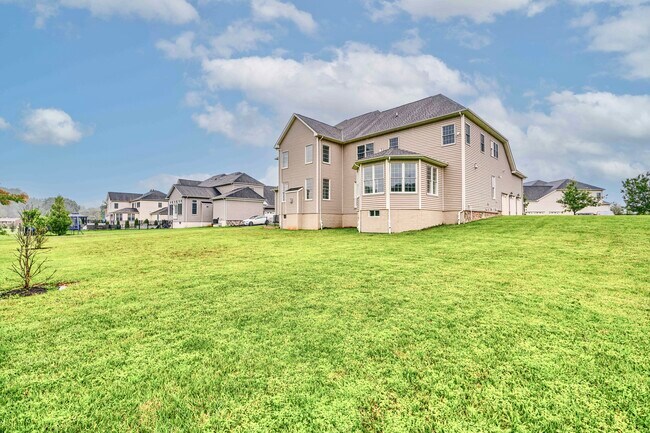 Building Photo - 2847 Seabiscuit Dr