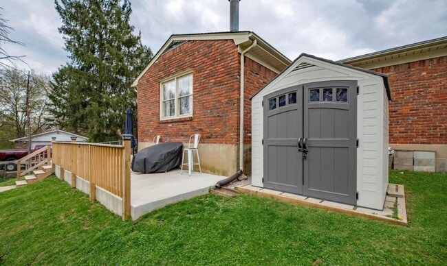 Building Photo - 3BR/2BA Home w/Finished Basement for Rent in Jtown!