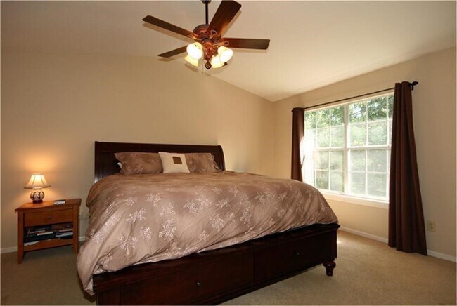 Building Photo - 7 Thrush Grove Pl