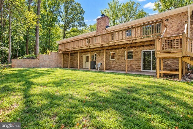 Building Photo - 6065 Eagles Nest Ln