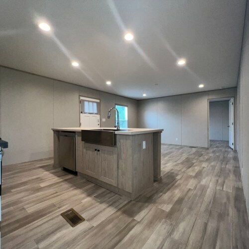 Building Photo - 202 Teasley Ln