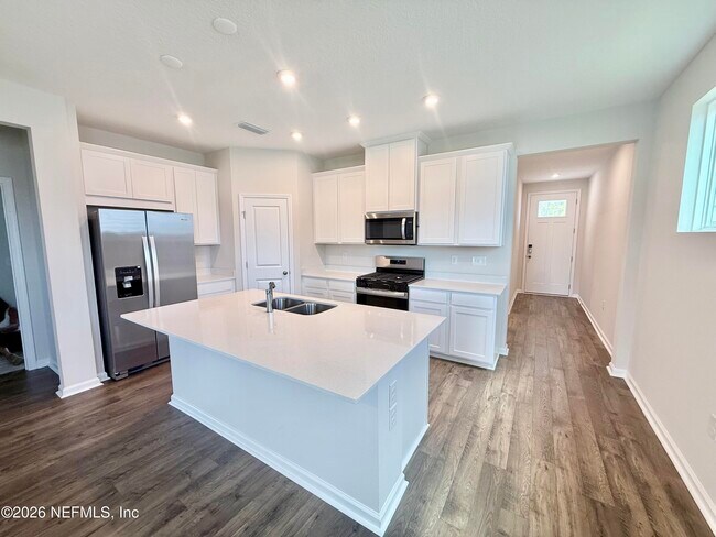 Building Photo - 321 Appalachian Trl