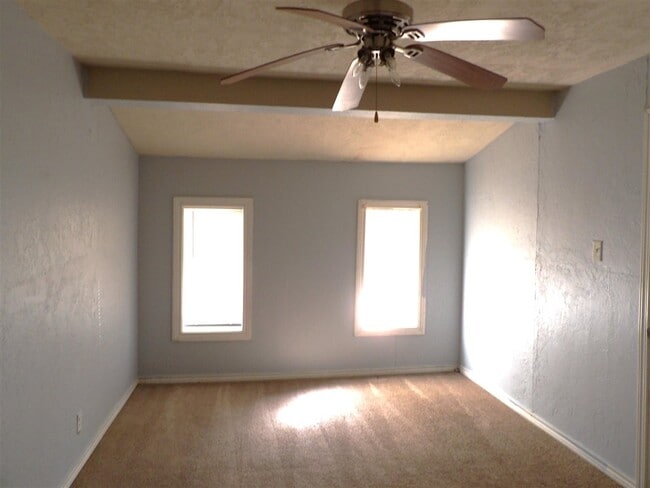 Building Photo - 2906 NW 19th St