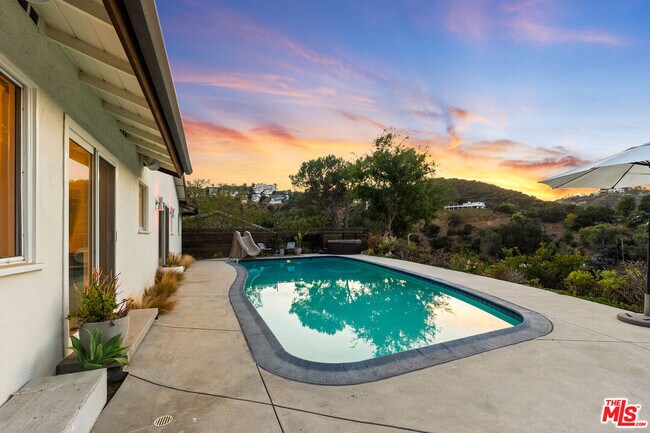Building Photo - 2316 Laurelmont Pl