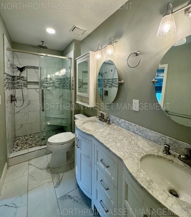 Building Photo - Exceptional Split-Level Home on Large Corn...