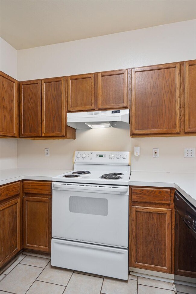 Building Photo - 2908 Whisper Oaks Ln