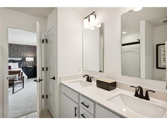 Building Photo - New Construction, 4bed 3bath in Prime Roge...