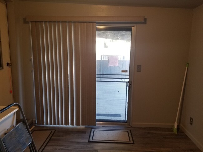 Building Photo - 2 Bedroom, 2 Bathroom Country Home