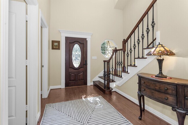 Building Photo - 1502 Wimbledon Dr