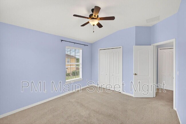Building Photo - 10935 Derringer Dr