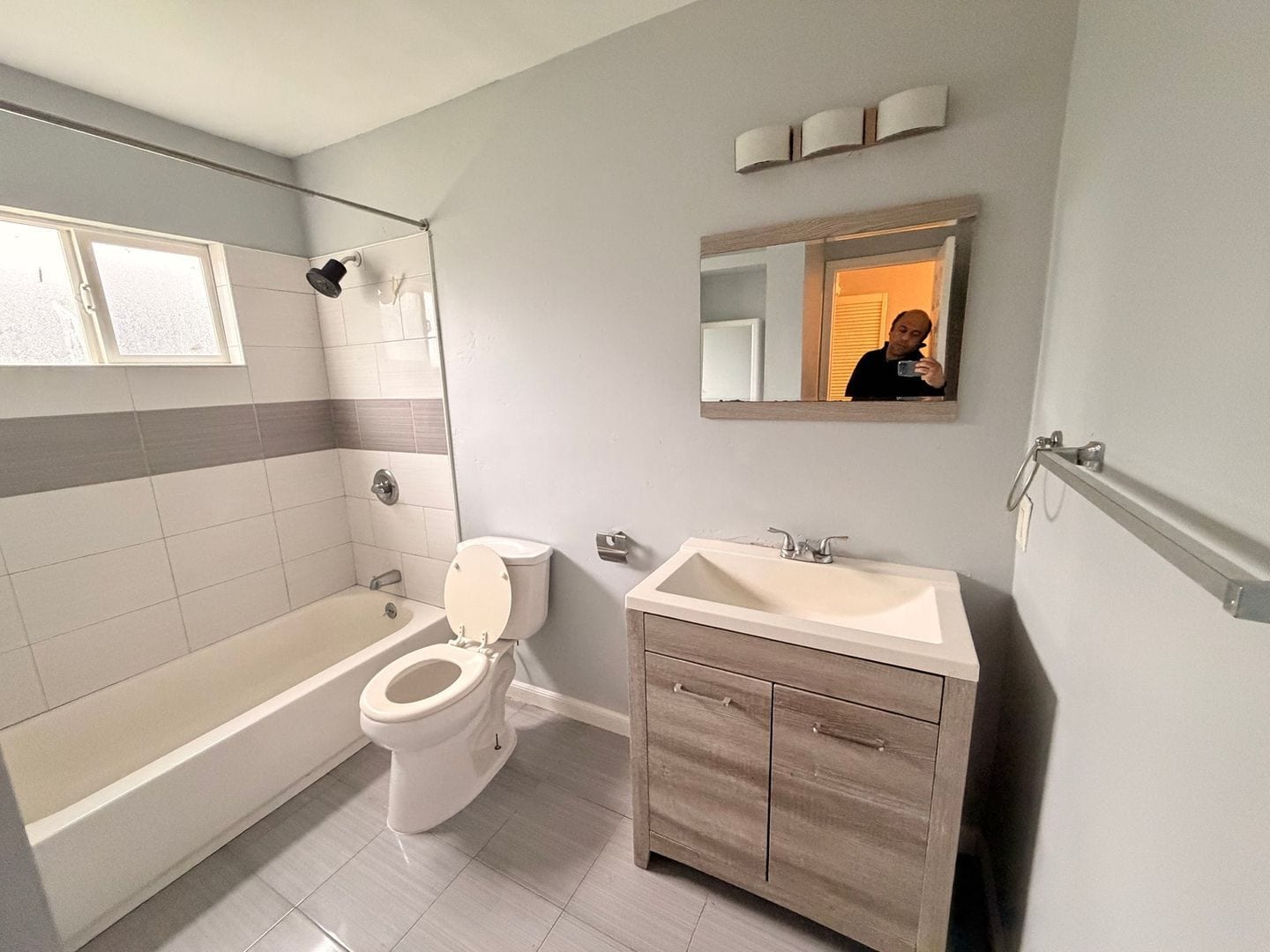 Building Photo - 7812 Sayonara Dr