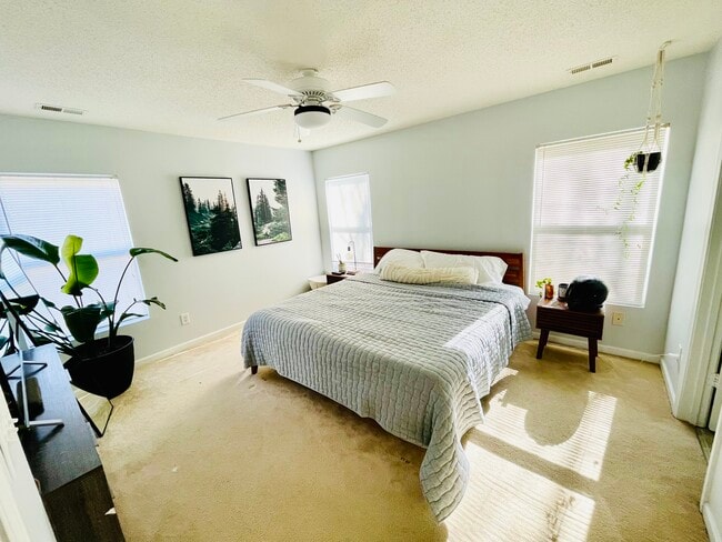 Building Photo - 173 Bellfare Dr