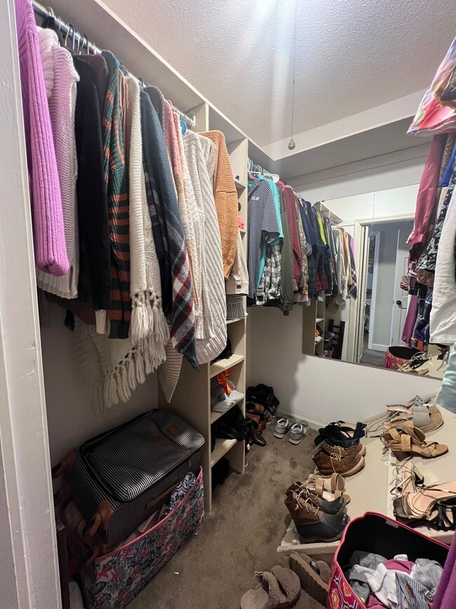 Building Photo - Townhome for Rent