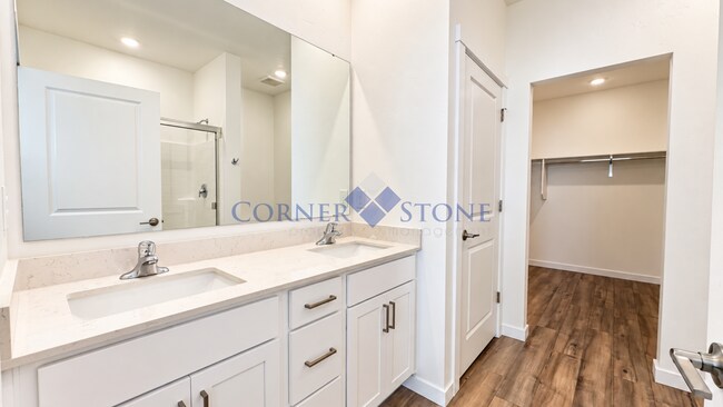 Building Photo - 15095 Aviaticus Wy