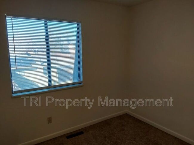 Building Photo - 2503 27th St