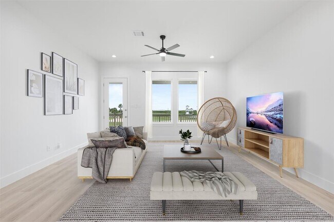 Building Photo - 25206 Sausalito Dr