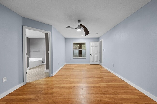 Building Photo - 7194 Blue Jack Dr