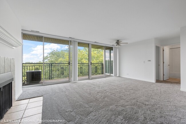 Building Photo - 5950 Oakwood Dr