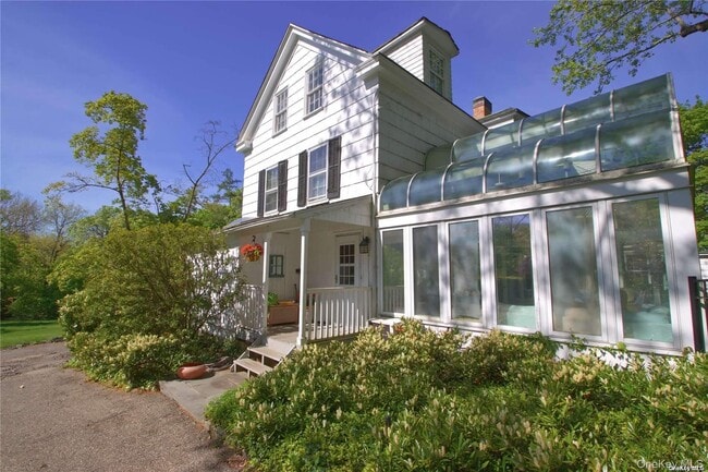 Building Photo - 435 Bryant Ave