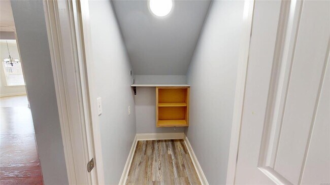 Building Photo - 415 Melison Dr