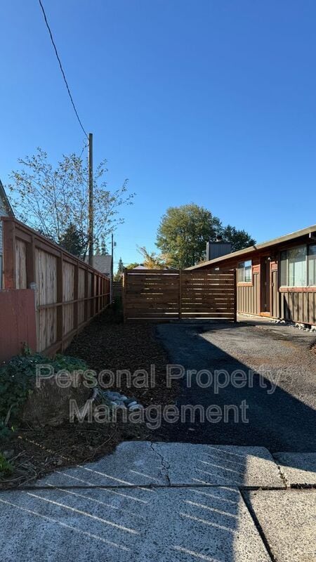 Building Photo - 3206 X St