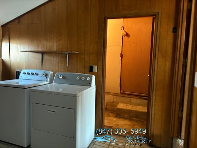 Building Photo - 3 Bedroom Home For Rent