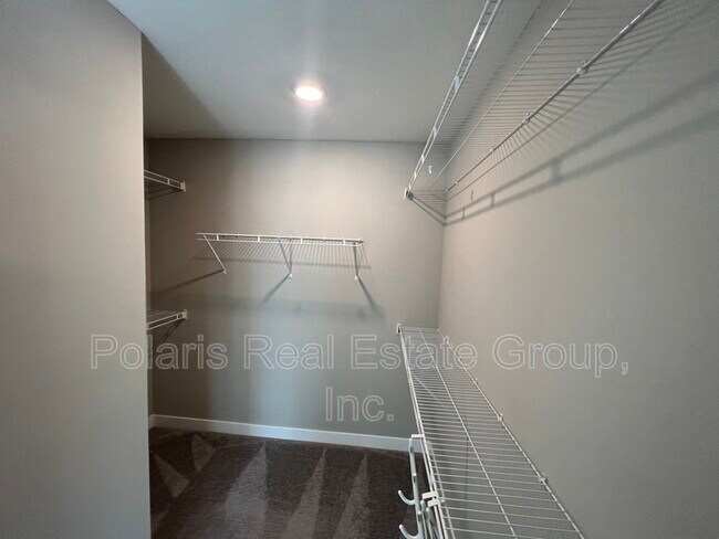 Building Photo - 329 Wakefield Way