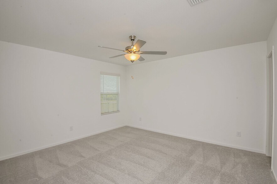 Building Photo - 2729 Mistwood Dr