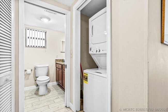 Building Photo - 11863 Wimbledon Cir
