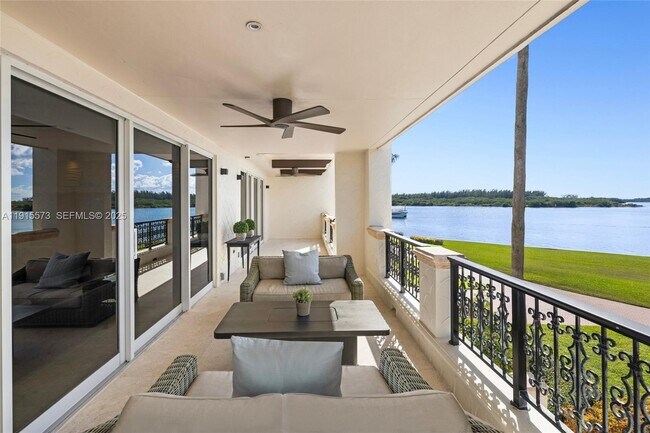 Building Photo - 4924 Fisher Island Dr