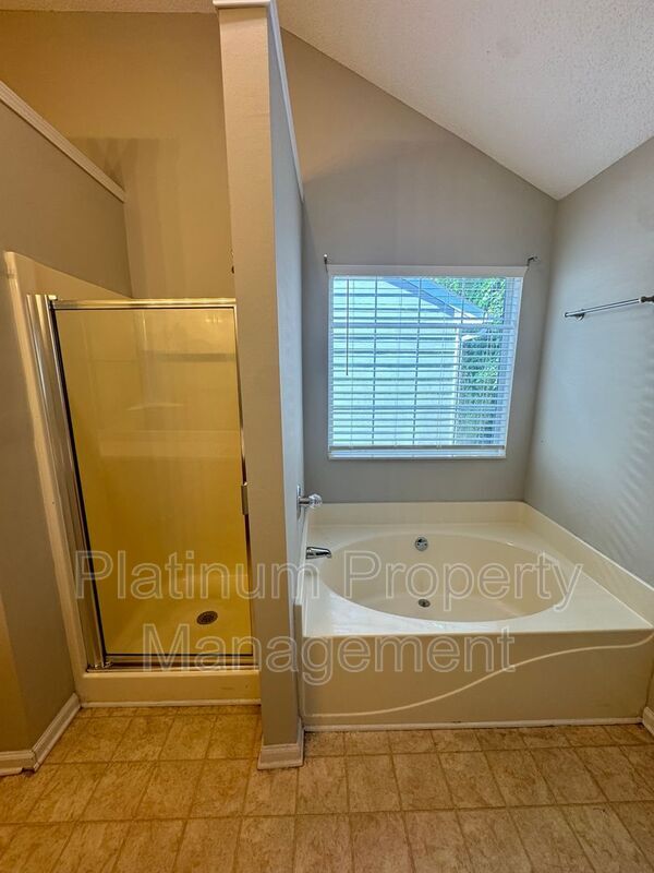 Building Photo - 2262 Charleston Pointe SE