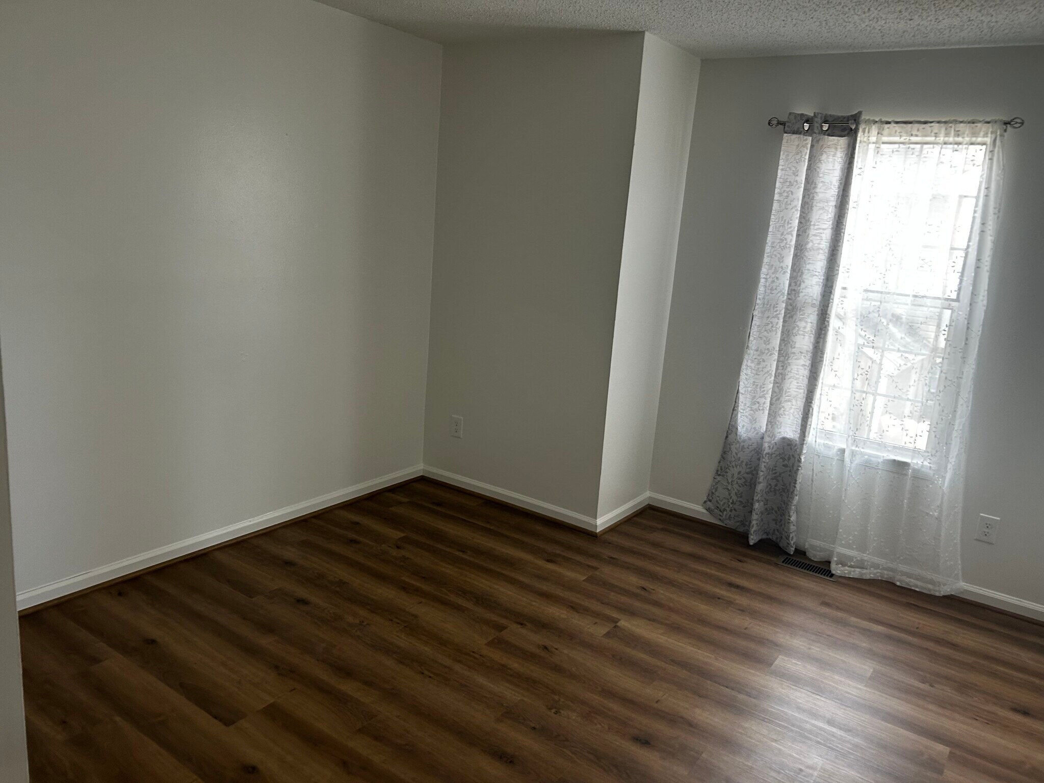 secondary bedroom - 2304 Cretan Ct