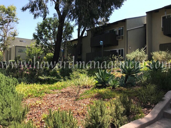 Building Photo - Beautiful lower condo with large patio in Tara Hills, a resort style living complex!