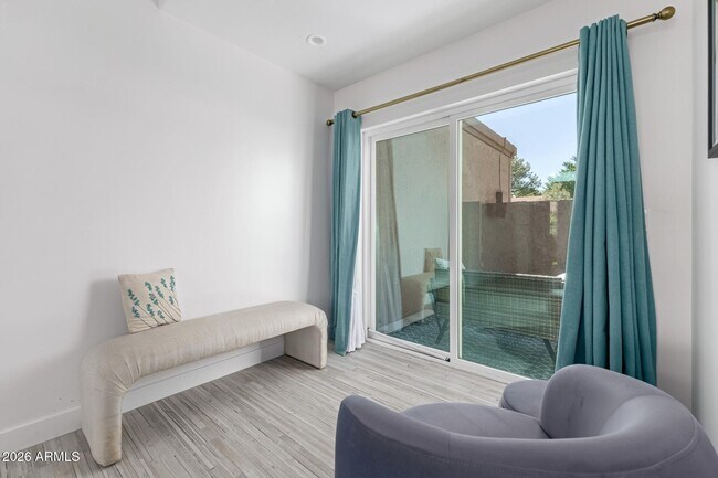 Building Photo - 11401 N 45th Pl