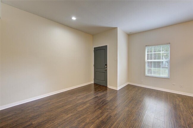 Building Photo - 1289 Blalock Rd