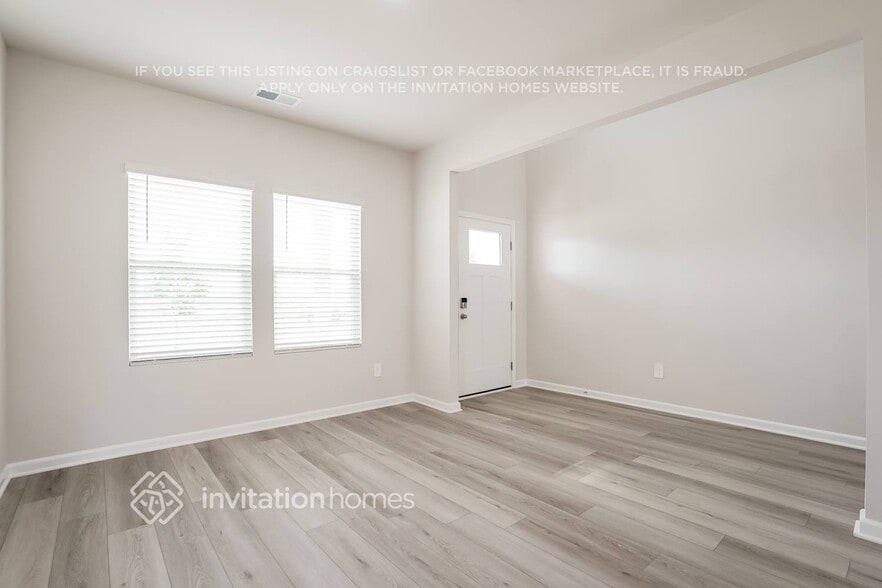 Building Photo - 547 White Birch Ln