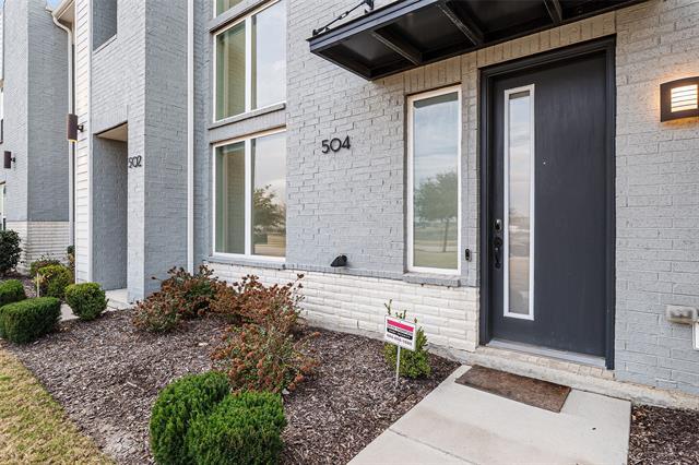 Building Photo - 504 Wellborn Dr