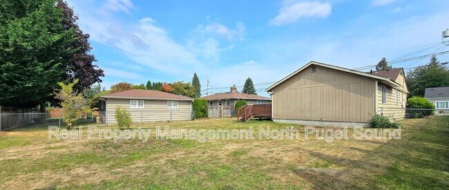 Building Photo - 1083 Alder Ave