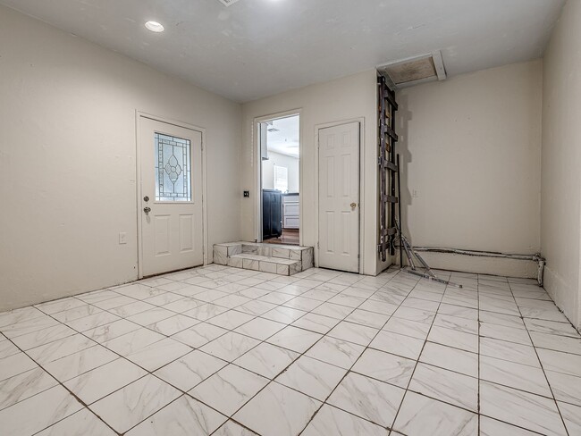 Building Photo - Home for rent in Guthrie Schools + Northeast Edmond