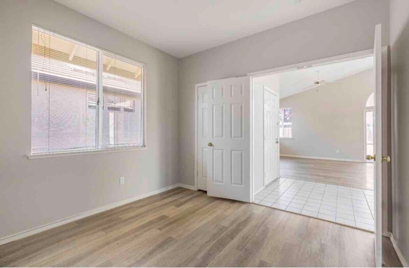 Building Photo - 1247 Arbor Ct