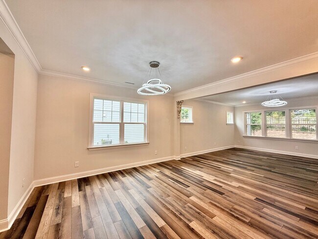 Building Photo - Remodeled 4BD, 3BA Wake Forest Home with L...