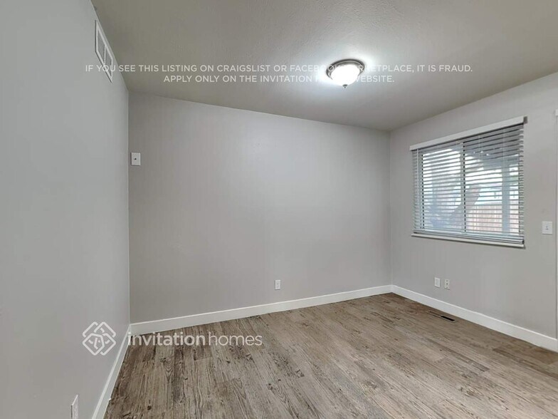 Building Photo - 3714 S Pitkin Cir